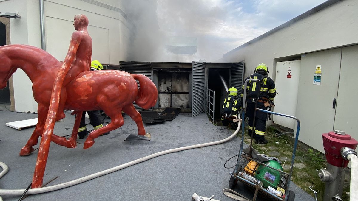 Požár v Muzeu Kampa nebyl trestný čin, hrozí ale pokuta za zanedbání požární ochrany